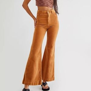 Rolla's East coast flare rust cord